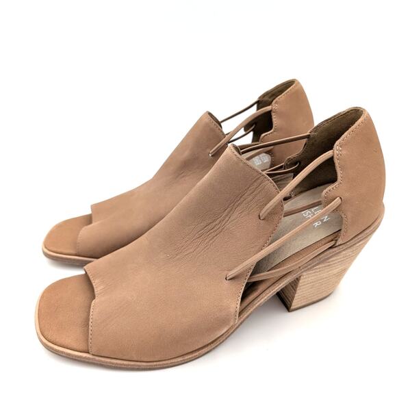 Eileen Fisher Alfie Cutout Sandal Women's Honey Open Toe Size US10 EU41 - Picture 1 of 13